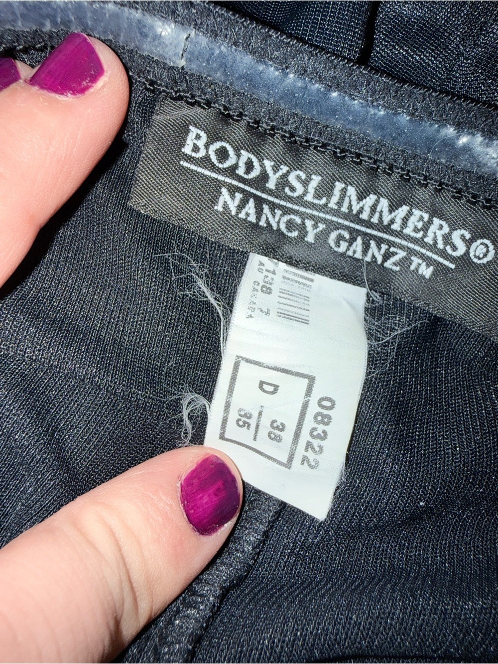 Nancy Ganz Black Underwire Shaping Slip - Picture 2 of 3
